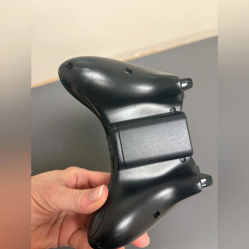 Gold Controller - Picture 3 of 5